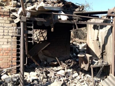 На Харківщині ворожий FPV-дрон влучив у цивільний автомобіль  