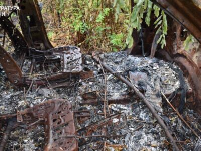 Вбив чоловіка та його 9-річну доньку: до суду передали справу окупанта, який розстріляв авто з родиною  
