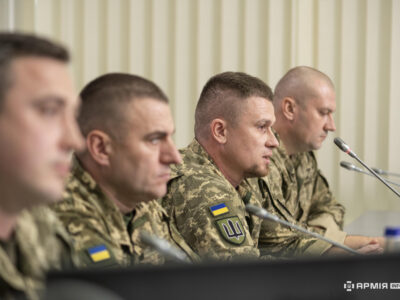 Відбувся брифінг «Виконання завдань військами РХБ захисту Сил підтримки ЗСУ в ході відсічі збройній агресії рф»  