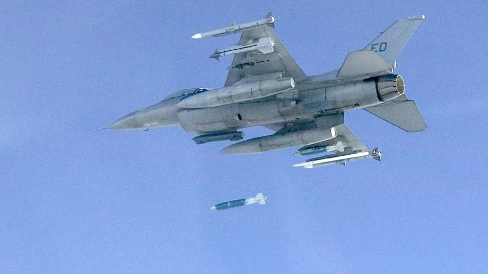 Остання затяжка перед F-16: перший удар GBU-38 JDAM став легендарним завдяки сигареті  