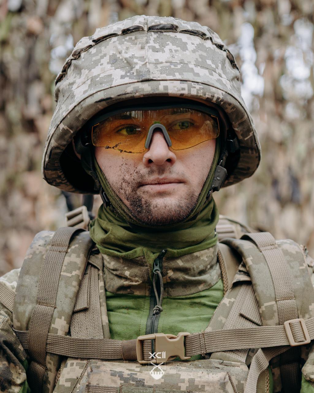 Брудні і задоволені: новобранці 92-ї бригади за «Контрактом 18‒24» пройшли «нульовий день»