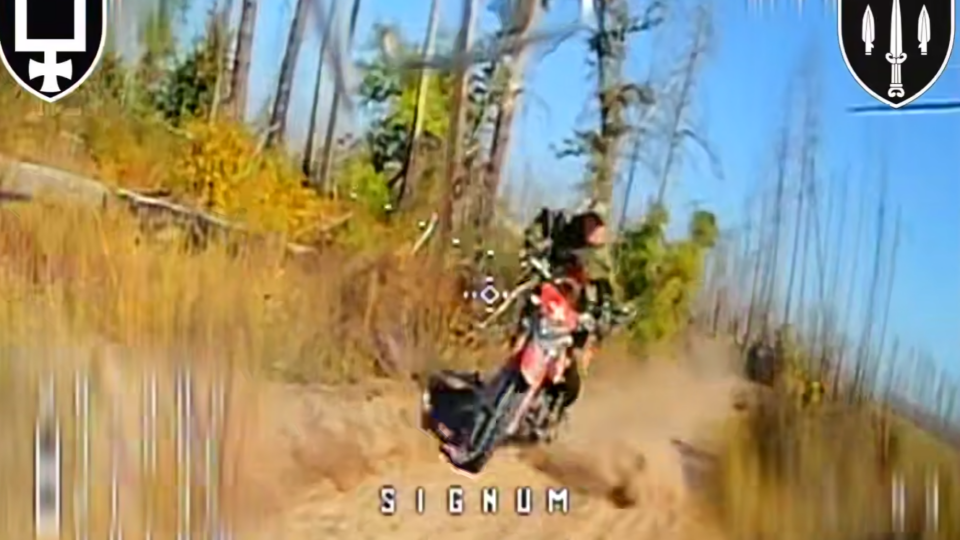 «Чекає моменту, коли пазли складуються»: на Слов’янському напрямку рухатися ворогу допомагає негода  