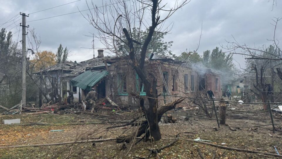 Росіяни скинули авіабомби на Краматорськ і Слов’янськ: 8 поранених, пошкоджено понад 100 будинків  