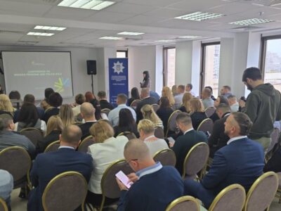 Рік співпраці та практичний досвід: у Дніпрі відбулася конференція, присвячена розшуку зниклих безвісти  