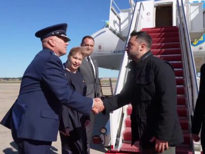Володимир Зеленський прибув до Вашингтона, де проведе зустріч із Дональдом Трампом  