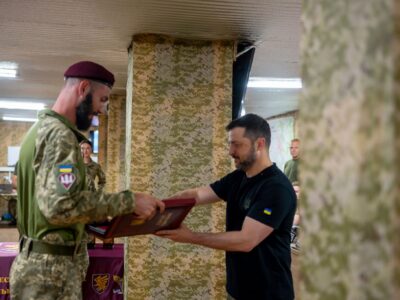 «11 росіян здалися нам у полон»: Герой України Андрій Луговий — про штурми, корейців і планшет ворога  