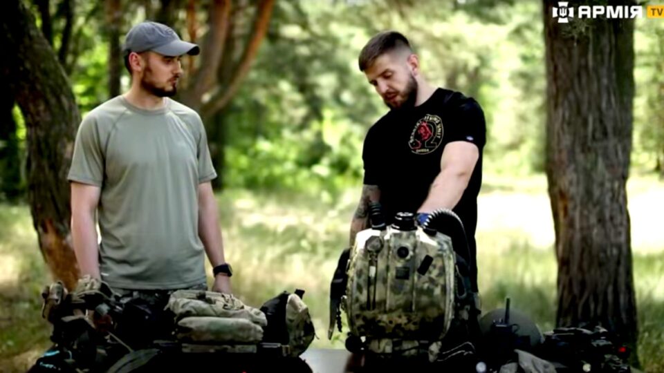 Як дихальний апарат бойового водолаза робить його непомітним — огляд від ЦСП «Омега»  