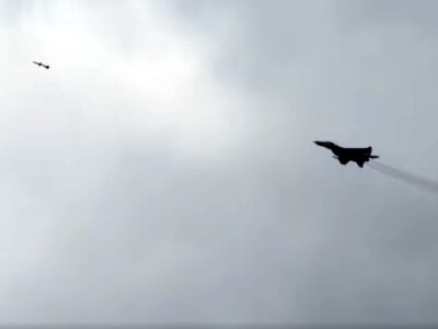 Повітряні Сили ЗСУ показали удар протирадіолокаційними ракетами по ворожих засобах ППО