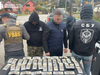 Переправляв ухилянтів та сигарети: на Закарпатті викрили прикордонника-контрабандиста  