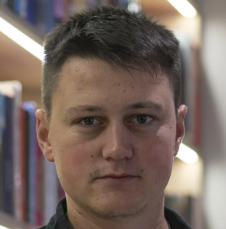 Письменник і воїн Артур Дронь: «В Україні триває війна, котра Гемінґвею чи Ремарку й ...
