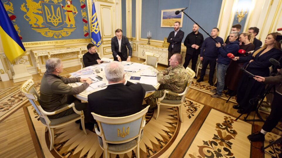 Україна запровадила санкції проти пропагандистів та компаній, які підтримують російський ВПК