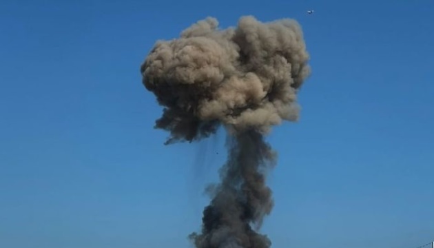 Троє поранених на Херсонщині: ворог бив по житлових кварталах та соціальній інфраструктурі  