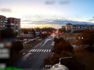 У Краматорську FPV-дрон на оптоволокні влучив в автомобіль  
