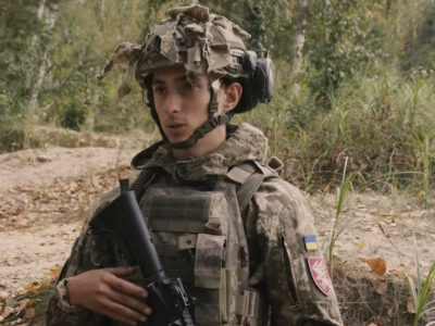 Знає кілька мов і працював у ресторані: Михайло став десантником 95-ї Поліської бригади ДШВ  