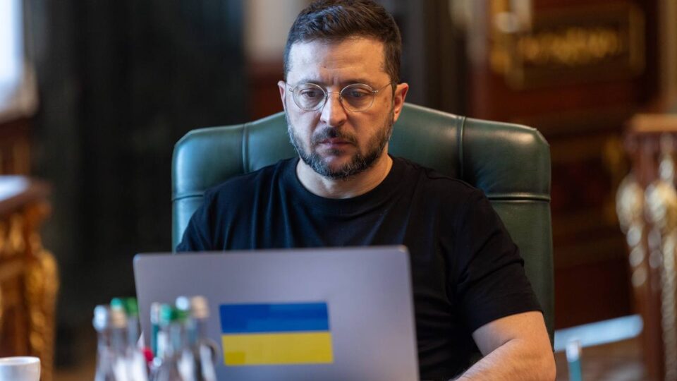 «Дефіцит бензину у ворога — до 20%»: Президент оцінив ефективність ударів по росії  
