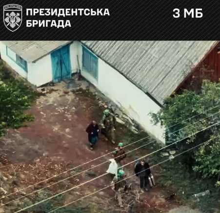 Кожен крок — під прицілом, але заради життя: історія рятувальної операції на лінії фронту  