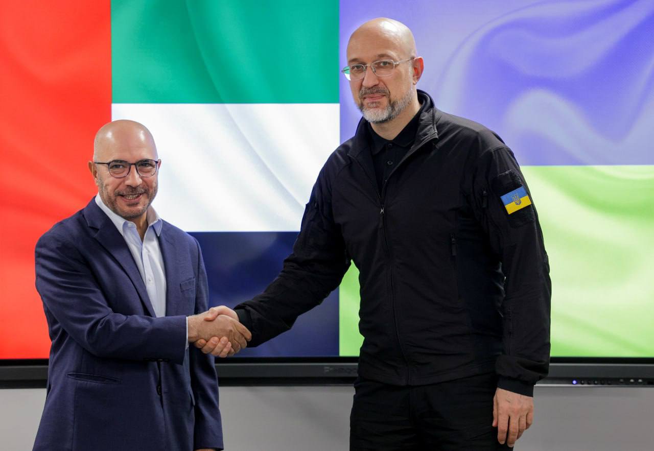 «Надзвичайно важлива роль»: міністр оборони подякував ОАЕ за допомогу у звільненні полонених
