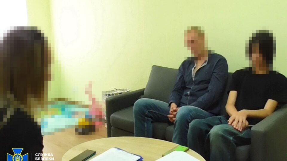 Від підпалів — до теракту: СБУ затримала підлітків, яких фсб готувала до виготовлення бомби  