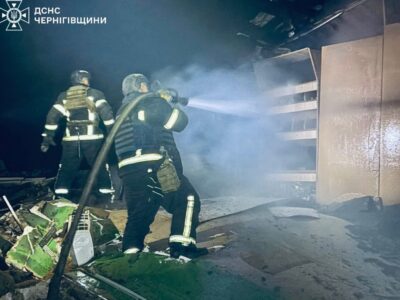 Унаслідок ворожої атаки на Чернігівщину є загиблі та поранені  