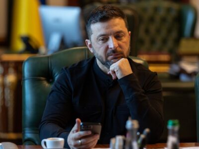 «Необхідні системи та ракети» — Президент обговорив з Емманюелем Макроном потреби української ППО  