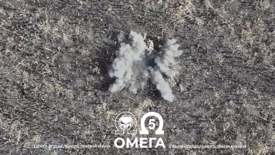 Пілоти «Омеги» показали, як їхні FPV рятують окупантів від повернення до рф  