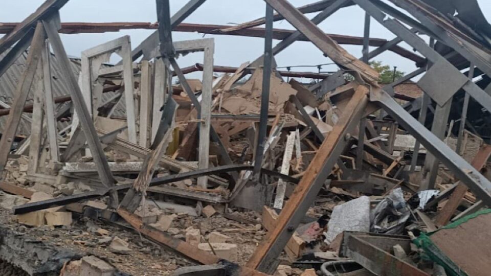 Ворог ударив по Дніпропетровщині: загинула жінка, поранено двох поліцейських  