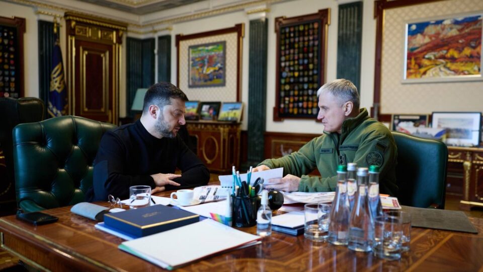 «Система путіна не витримає» — Президент заслухав доповідь глави Служби зовнішньої розвідки  