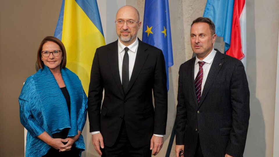 Дрони, тактичні машини і штучний інтелект: Україна розширює оборонну співпрацю з Люксембургом  