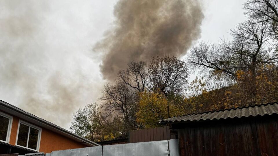 Новгород-Сіверський зазнав масованої атаки БПЛА, відомо про чотирьох загиблих  