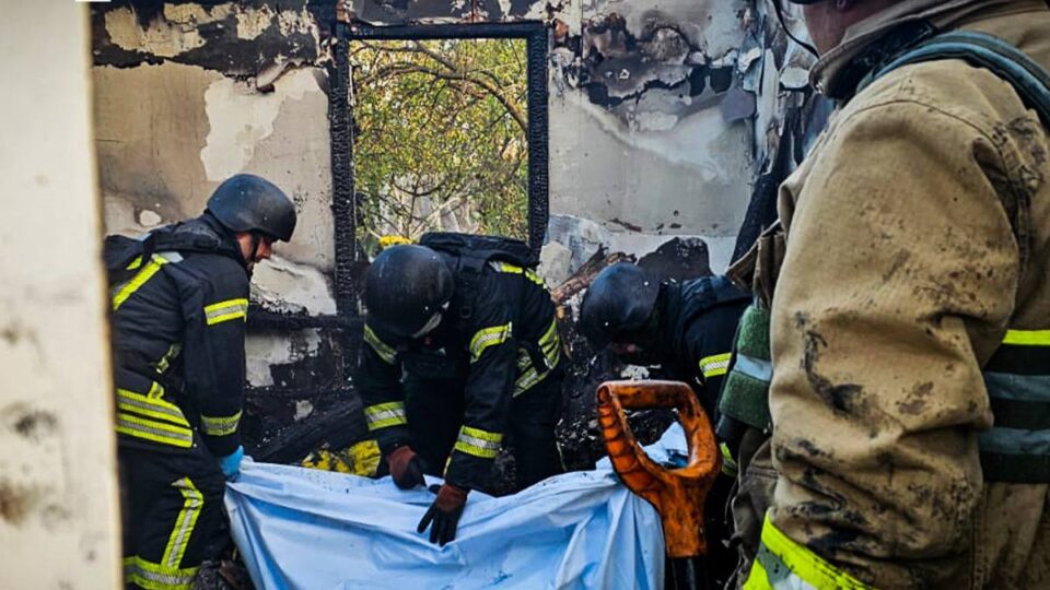 Унаслідок удару росіян три людини загинули на Київщині, двоє з них — діти  