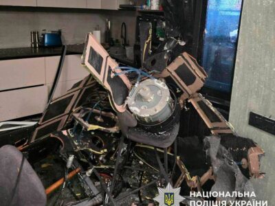«Шахед» на кухні та на балконі: поліція Києва вилучила два нерозірвані дрони з житлових будинків