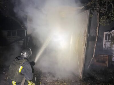 Дніпропетровщина зазнала ворожих ударів, загинуло дві людини, з них один — рятувальник
