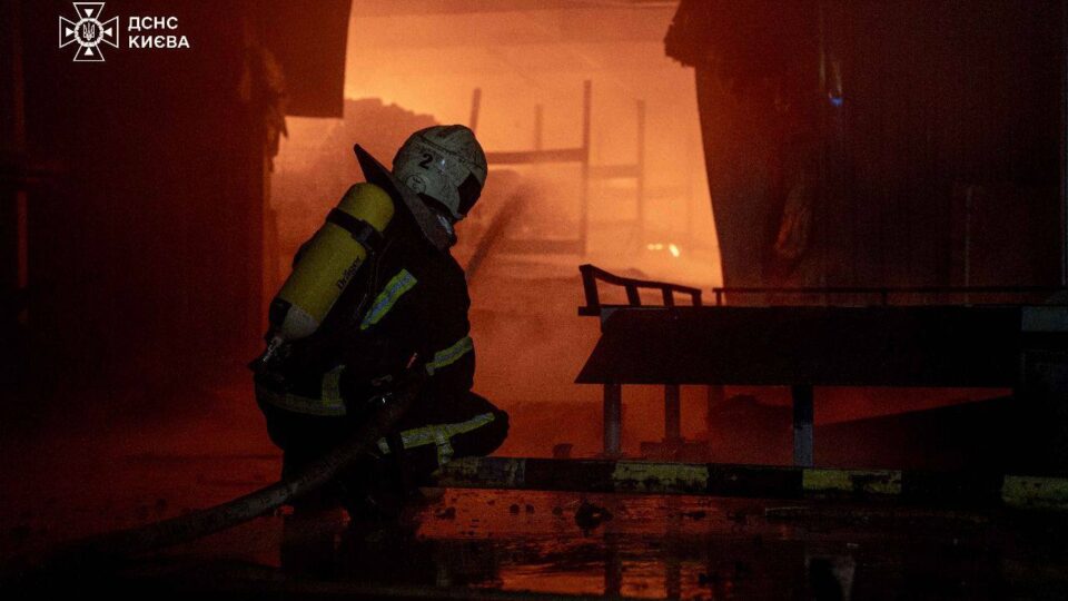 Жодна країна не має залишатися наодинці перед таким злом: Президент прокоментував нічну атаку росіян