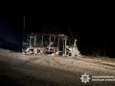 Трагедія в Постольному: росіяни влучили в маршрутку — загиблий і 13 поранених  