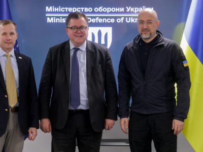Денис Шмигаль зустрівся з представниками НАТО: фокус — PURL і реформи Міноборони  