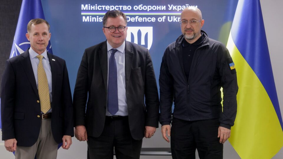 Денис Шмигаль зустрівся з представниками НАТО: фокус — PURL і реформи Міноборони