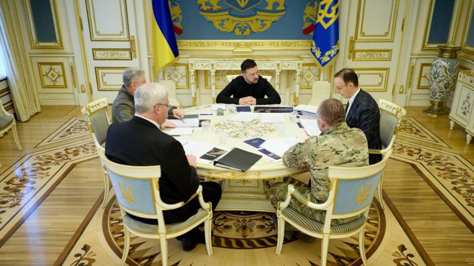 «Далекобійні санкції діють найшвидше» — Президент визначив основні напрями подальшого тиску на рф