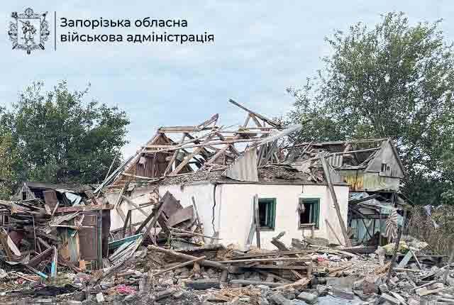 Масовані обстріли Запорізької області: є поранені, зруйновані будинки