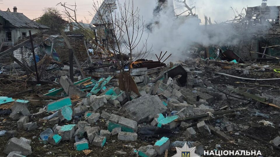 Наслідки обстрілів рф на Донеччині: 8 загиблих, 19 поранених, є влучання в енергетичний об’єкт