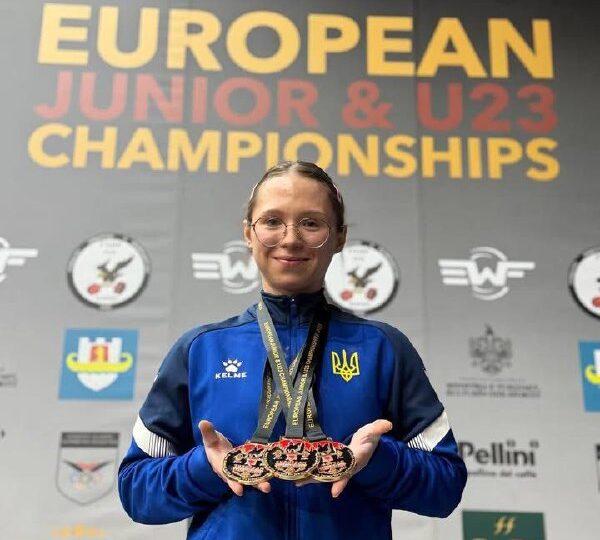 Армійка Ольга Івженко стала абсолютною чемпіонкою Європи серед молоді до 23 років з важкої атлетики