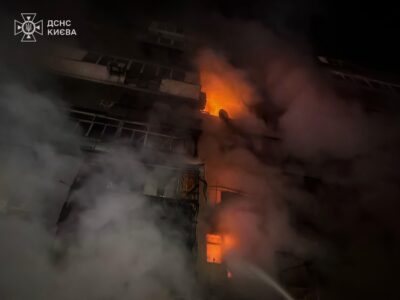 Наслідки удару рф по Києву: 29 постраждалих, пошкоджені багатоповерхівки