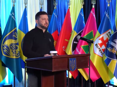 Захист логістики, енергетики, соціальні потреби: Володимир Зеленський провів безпекову нараду в Херсоні  