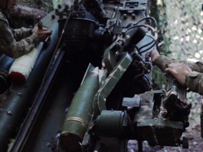 Не дронами єдиними: артилеристи 225 полку знищують човни з окупантами  