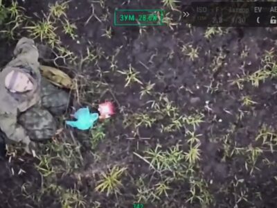 «Зумів здивувати» — окупант спантеличив «Онуків Адольфівни» своїм дивним ритуалом з гранатою  