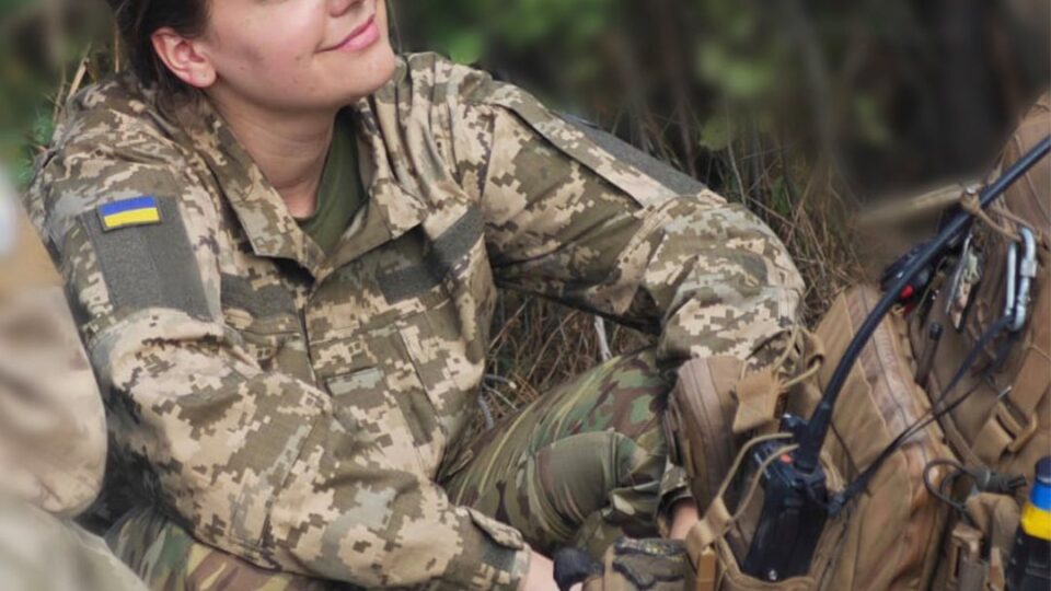 Вона перемогла рак і пішла воювати: історія лейтенанта Аліни з 14-ї бригади  