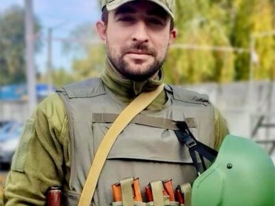 «Поранений, врятував побратима»: історія оператора РЛС Артура, який «вів» Су-24 і Mohajer-6 до знищення  