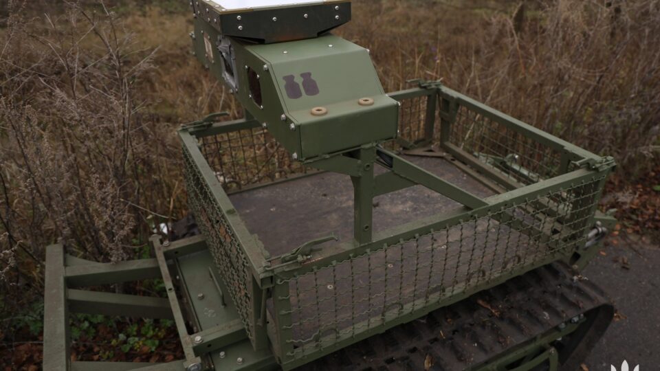 «Рятують там, де люди приречені»: роботизований комплекс «Робокоп» доставив уже другу тонну вантажів  