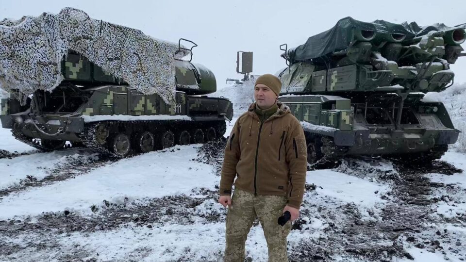 Зенітники проти авіації: історія екіпажу «Бука», який збив два літаки і пережив ракетну атаку  