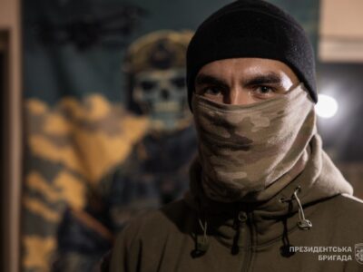 «Інженерія — це мистецтво»: як «Сократ» перетворює боєприпаси для дронів на інтелектуальні дуелі  