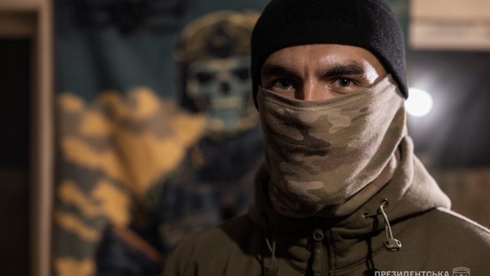 «Інженерія — це мистецтво»: як «Сократ» перетворює боєприпаси для дронів на інтелектуальні дуелі  